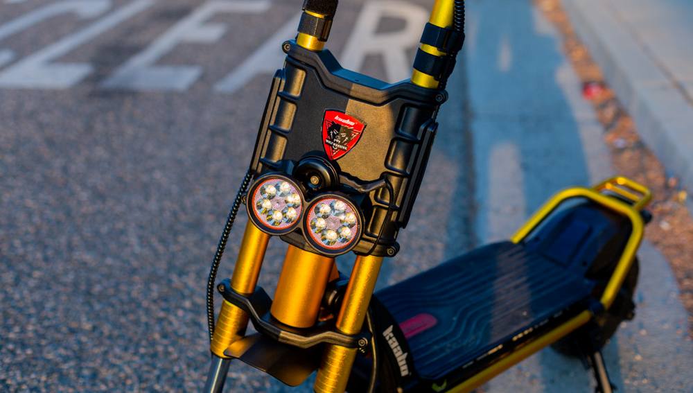 Unboxing and setting up the Kaabo Wolf King GT electric scooter